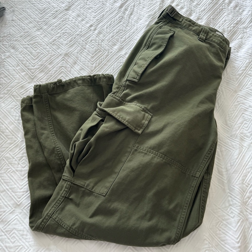 ❤️SOLD❤️TNA supply cargo pant - Picture 2 of 5